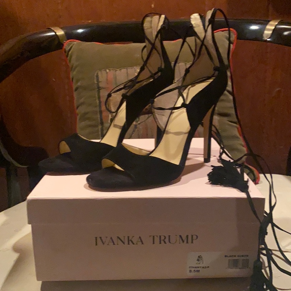 8.5 M Ivan’s Trump sexy tie up